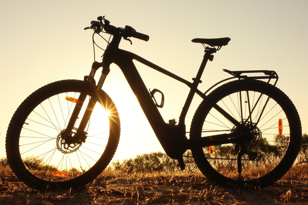 Wat past bij jou: een racefiets of een speed pedelec?